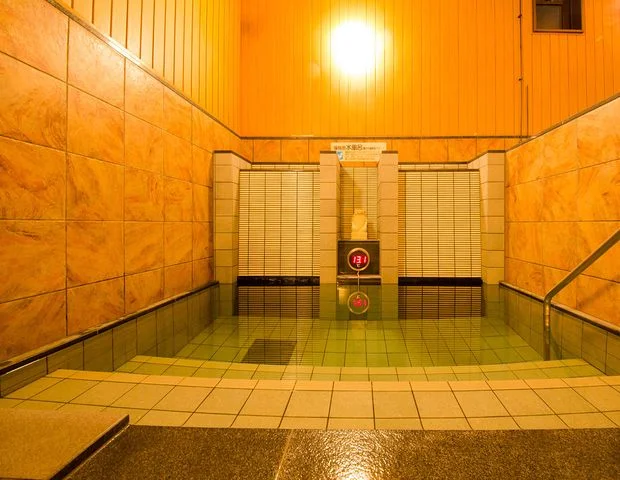 極楽湯 ロイヤル川口(旧 天然温泉スパロイヤル川口)