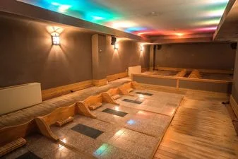 リラクゼーション・岩盤浴1