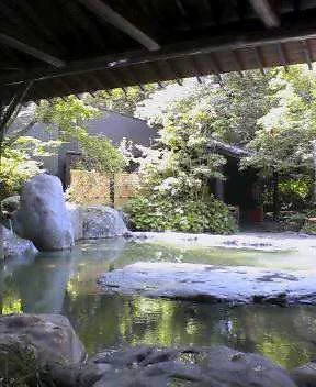 花湯の森