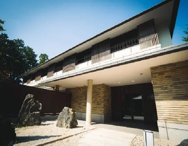 湯宿 羊山邸