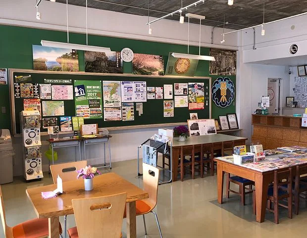 道の駅 保田小学校 里の小湯