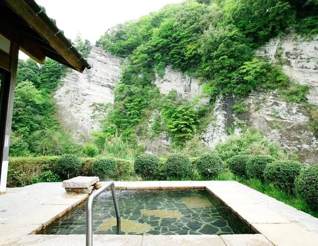 ロマンの森共和国 白壁の湯(閉館しました)