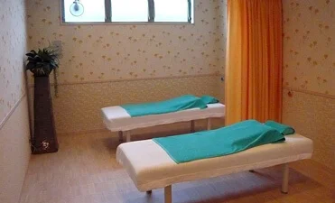 リラクゼーション・岩盤浴1