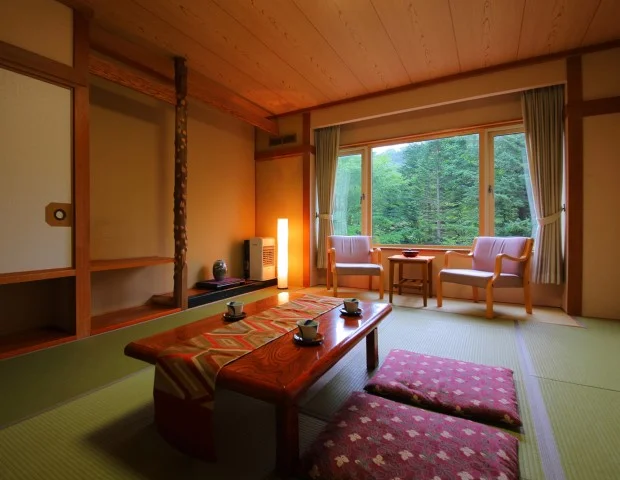 山静館
