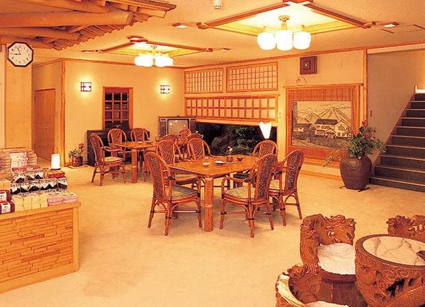 岩蔵温泉「かわ村」(閉館しました)