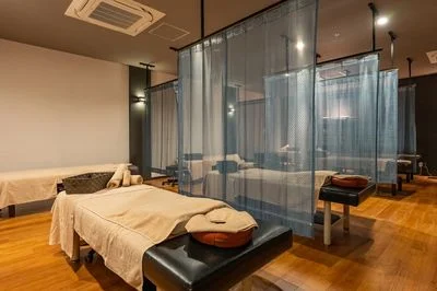 リラクゼーション・岩盤浴1