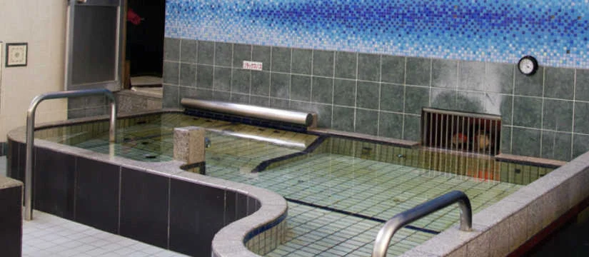 鶴の湯