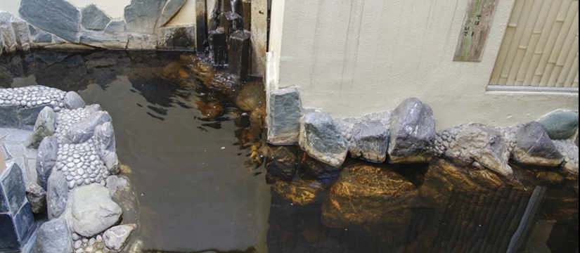 鶴の湯