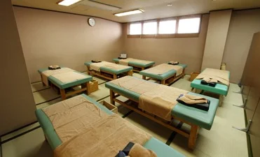 リラクゼーション・岩盤浴1