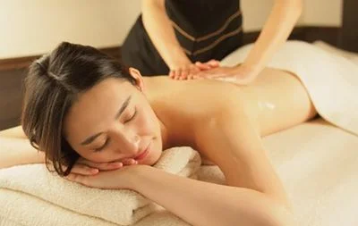 リラクゼーション・岩盤浴1