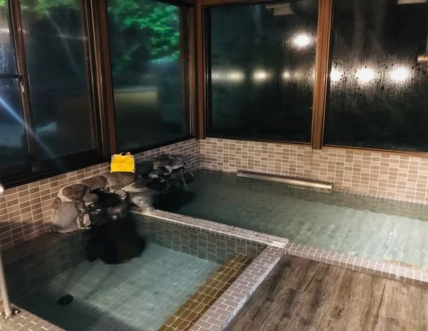 芽登温泉