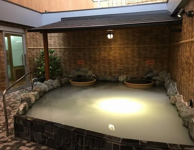 湯どんぶり栄湯