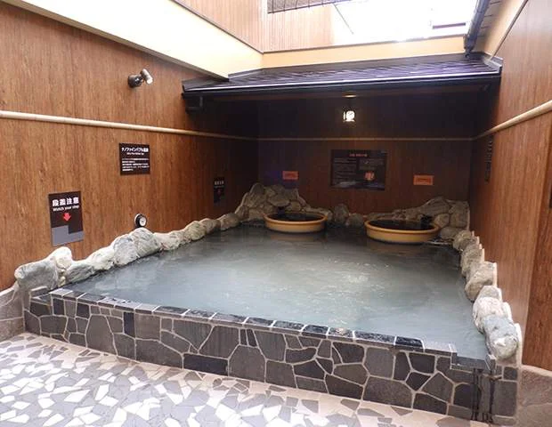 湯どんぶり栄湯