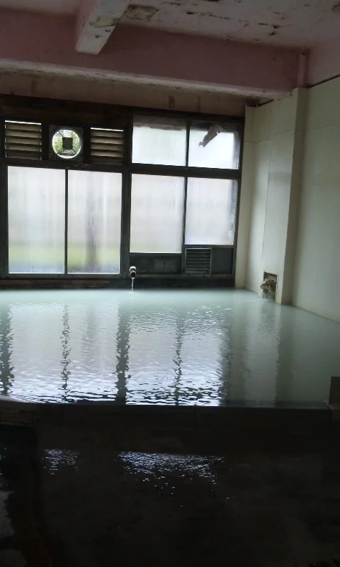湖畔の宿 湯の家