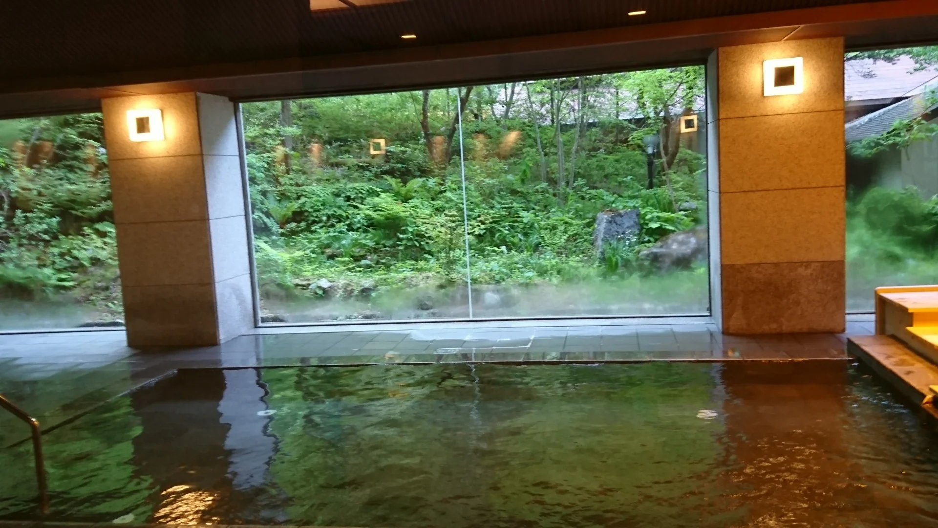 ホテル湯西川（旧 伴久ホテル）