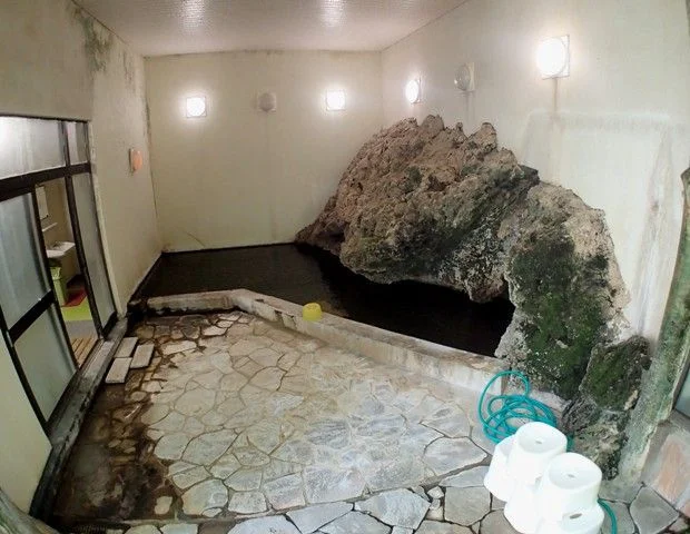 源泉の湯・東や