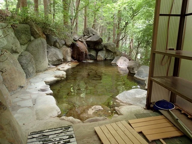 源泉の湯・東や