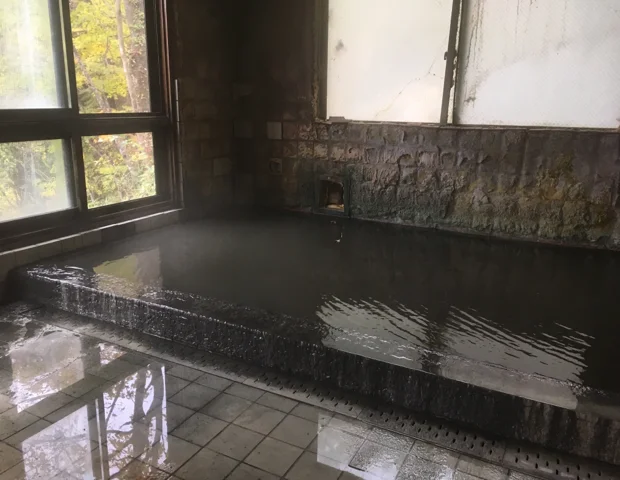 大出館