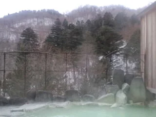 大出館