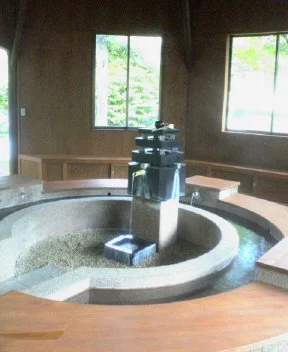 ゆずりは飲泉所