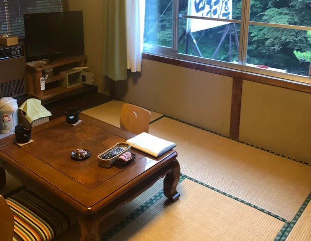 四万温泉　地酒の宿　中村屋