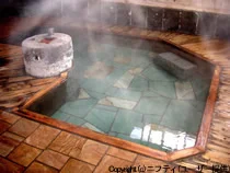 まるほん旅館