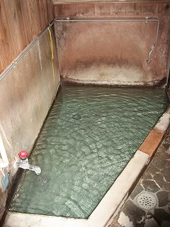関の湯