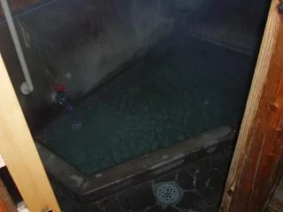 関の湯