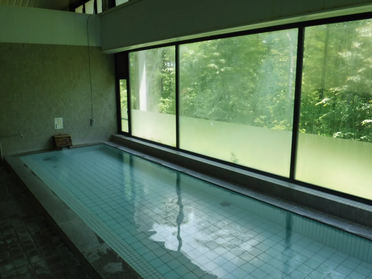嬬恋バラギ温泉湖畔の湯