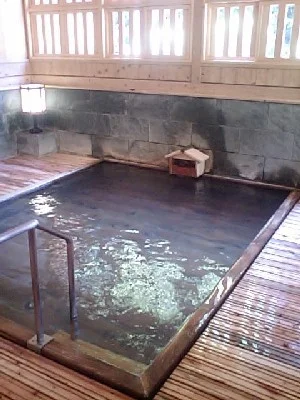 四万たむら