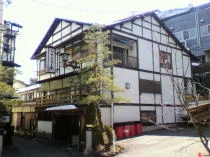 ての字屋