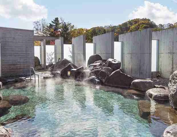 北湯沢温泉郷　湯元　ホロホロ山荘