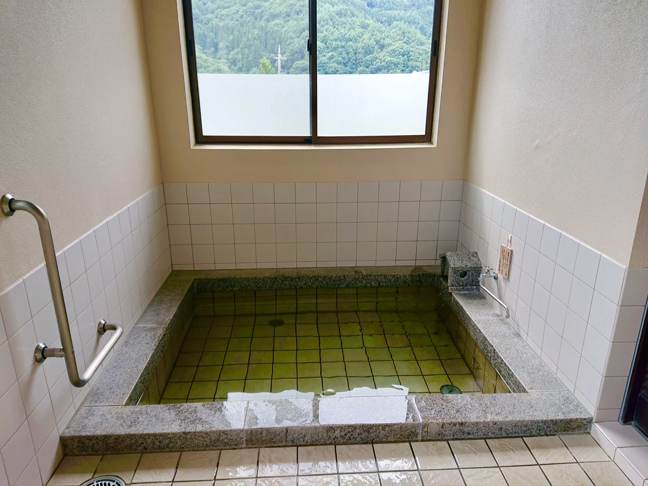 長英の隠れ湯(閉館しました)