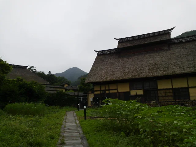 かやぶきの郷 薬師温泉 旅籠