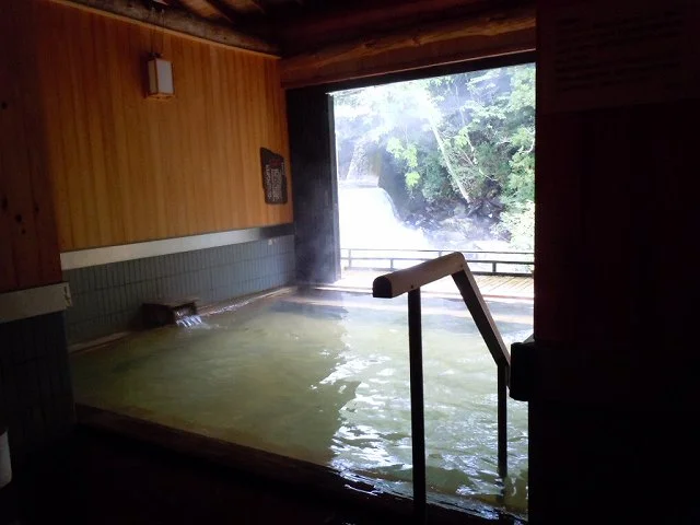 かやぶきの郷 薬師温泉 旅籠
