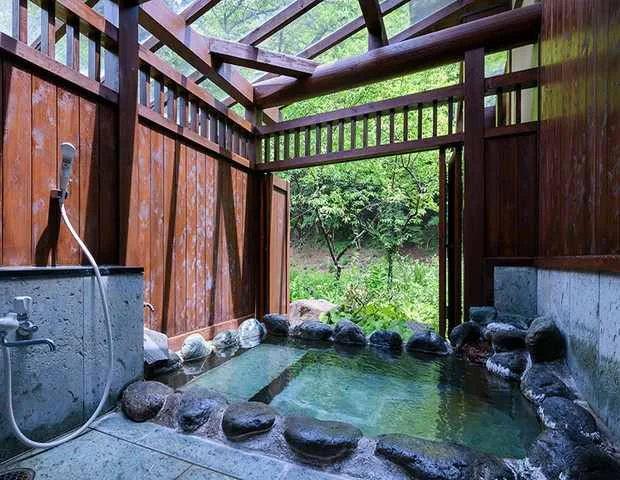 六合 尻焼温泉　星ヶ岡山荘