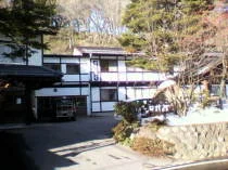 日新館