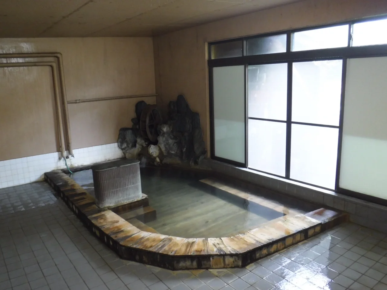 大胡温泉 三山の湯 旅館 三山センター