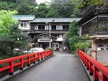 積善館