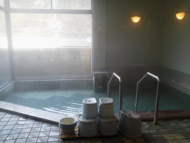 あやめや旅館