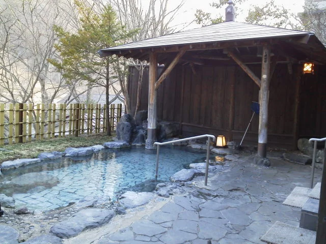 吟松亭あわしま