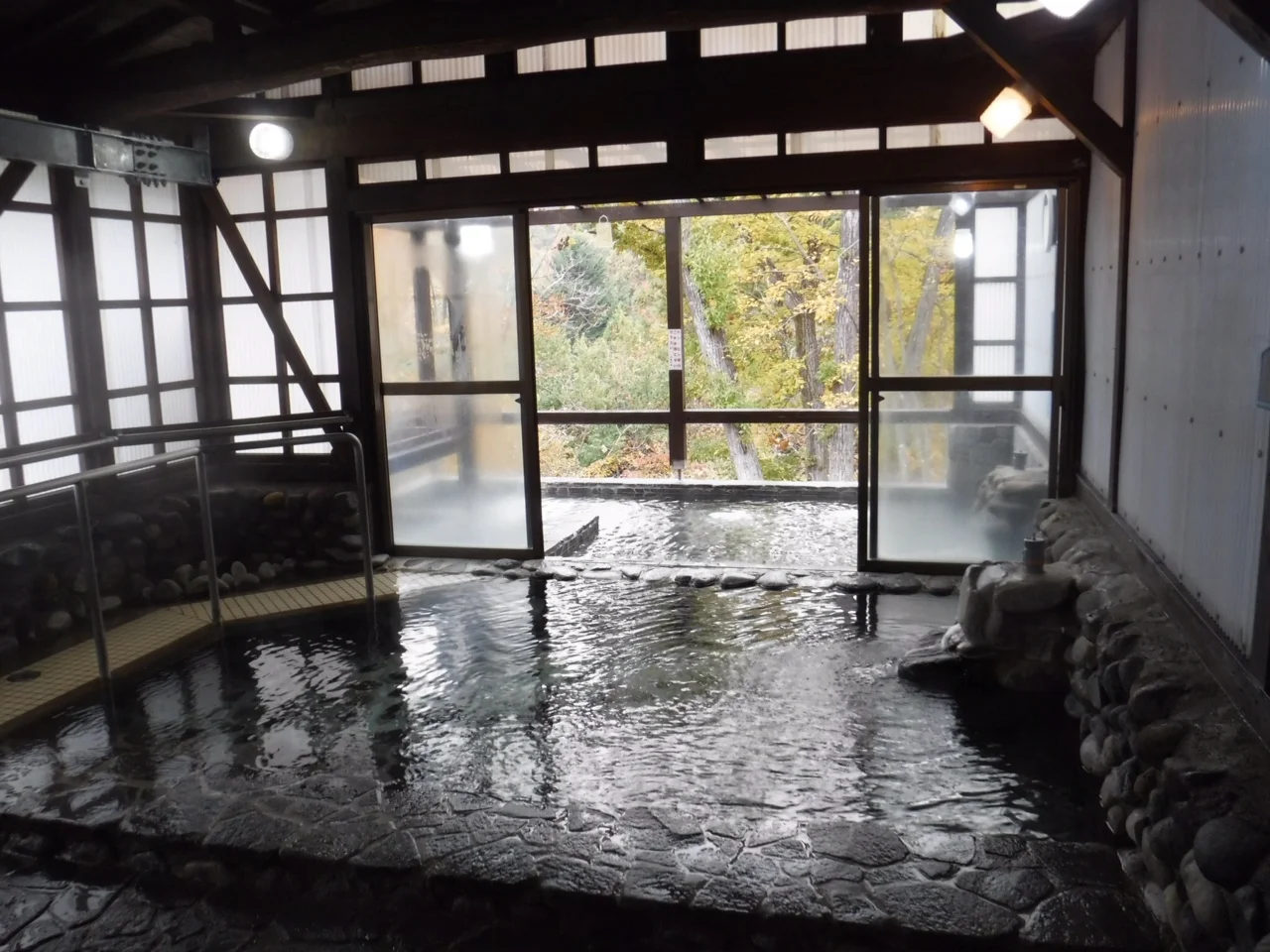 町営温泉センター三峰の湯