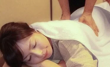 リラクゼーション・岩盤浴1