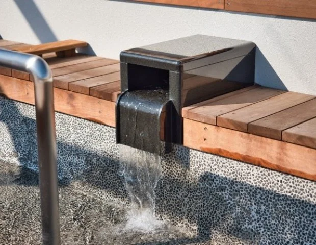 SEA MARK SQUARE 足湯（シーマークスクエア）
