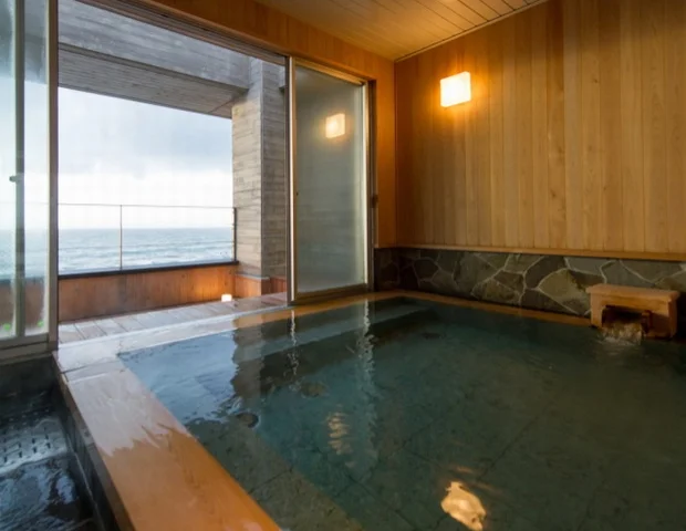 里海邸 金波楼本邸