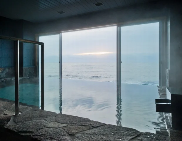里海邸 金波楼本邸