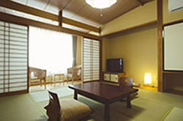 うのしまヴィラ（旧 鵜の島温泉旅館）