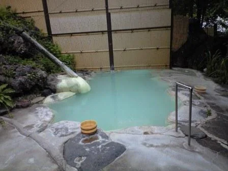 白骨ゑびすや