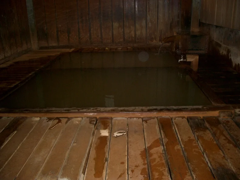 渋温泉外湯　九番湯・大湯