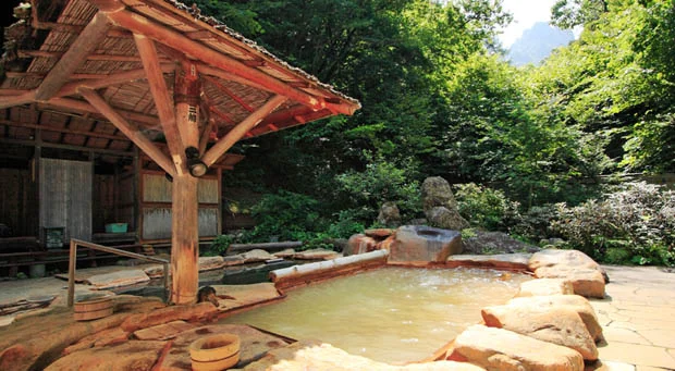 角間温泉 岩屋館